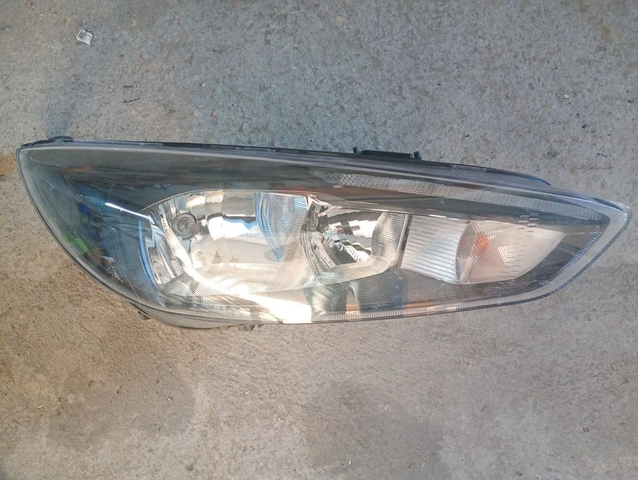 Lampy przednie Ford Focus mk3 lift