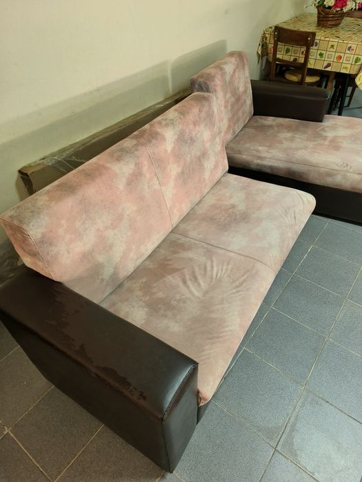 Sofá com Chaise Longue