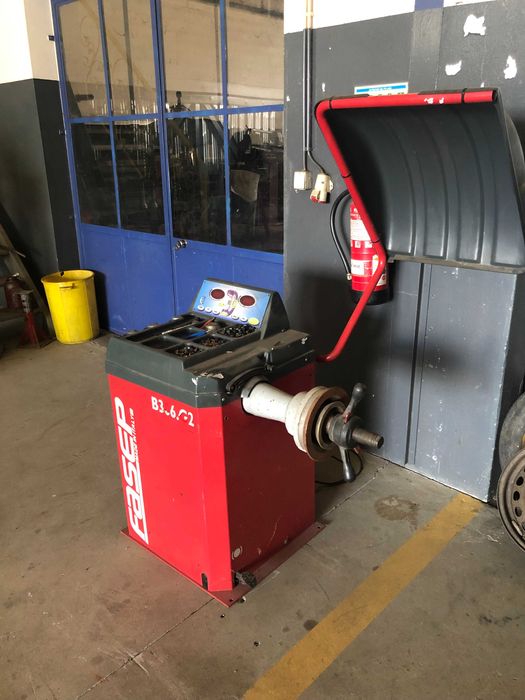 Máquina de equilibrar pneus Fasep B306