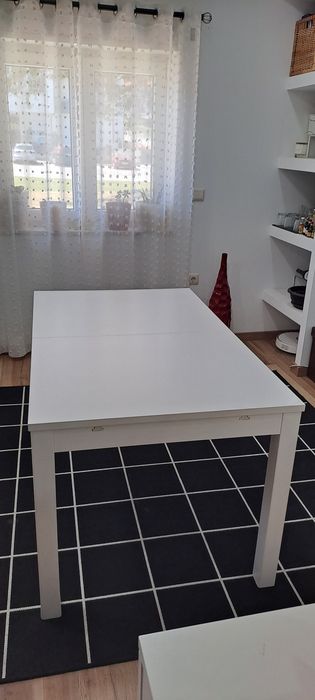 Vendo mesa IKEA branca e extensível