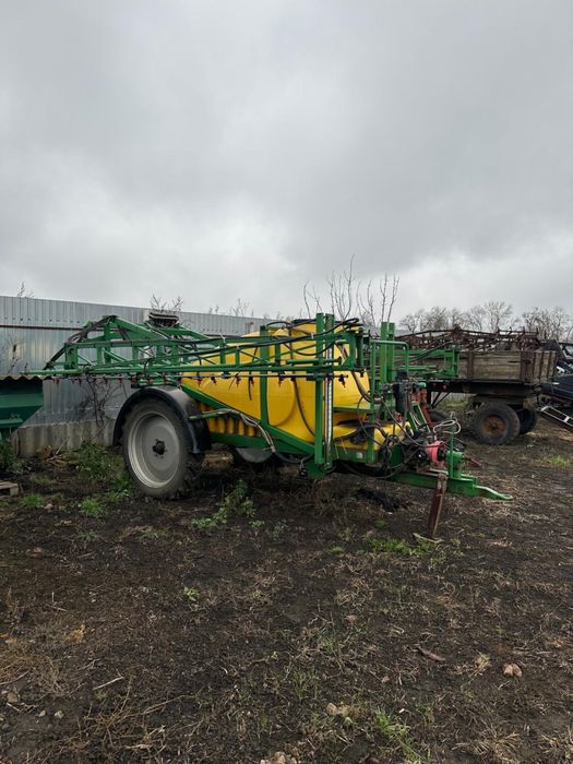 Оприскувач ОП-2000