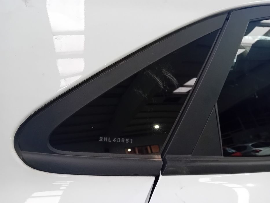 Vidro do painel trás direito FORD Puma (J2K, CF7)