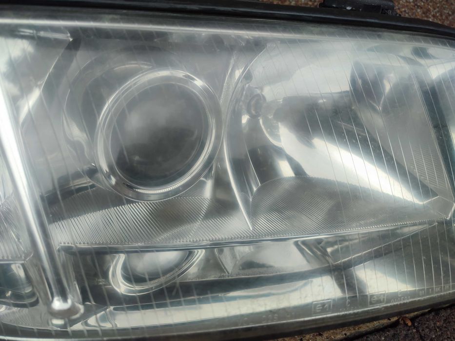 Lampa Przednia Prawa Hella Audi A6 C5 2000r