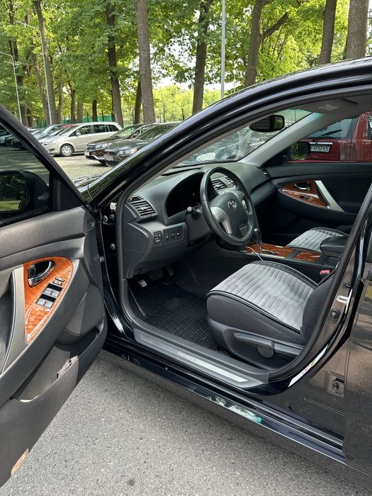 Продам Toyota Camry 40