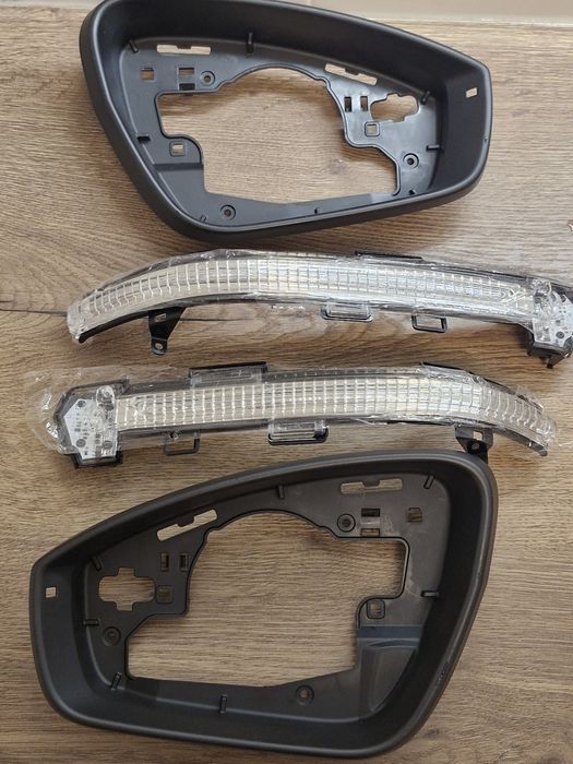 Рамка дзеркала VW ID.4, ID.6. 11D857601 та 11D857602: 1 109 грн