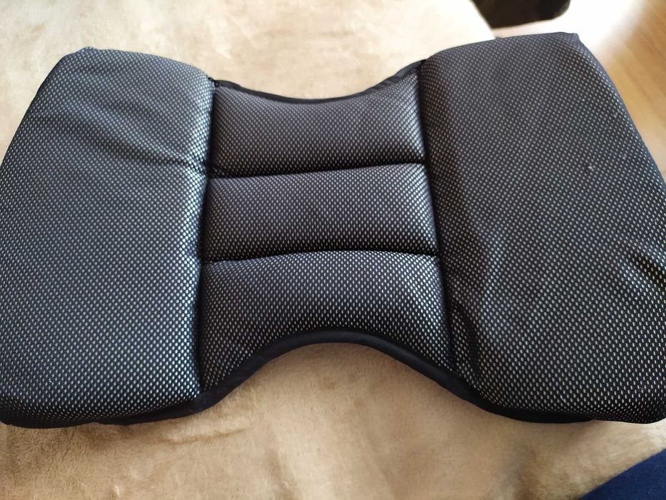 Zagłówek, poduszka firmy custo