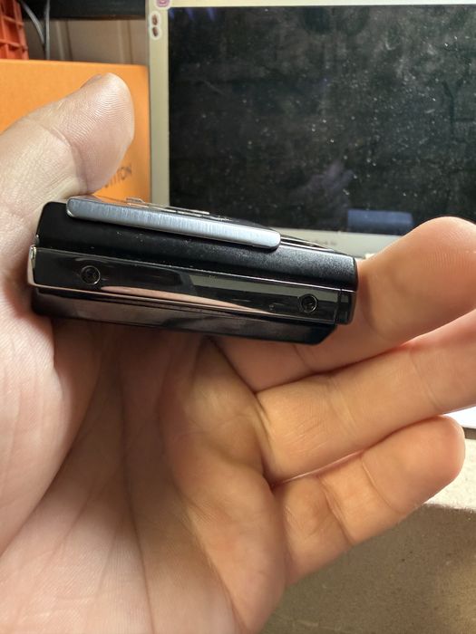 Подарунок 8 березня Цифровий фотоапарат Sony Cyber-shot