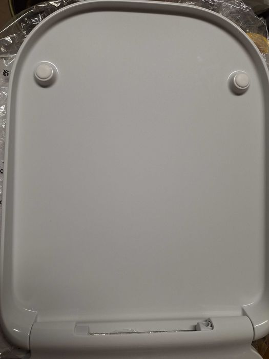 Deska Dante slim softclose wolnopadająca  GAP Roca