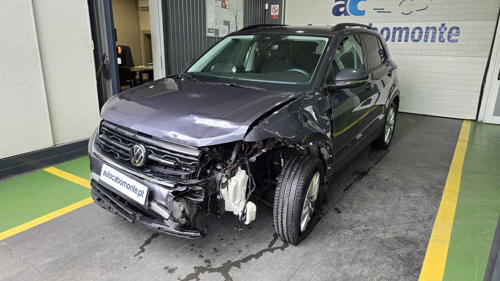 Volkswagen T-Cross 1.0 TSI  - Salvado