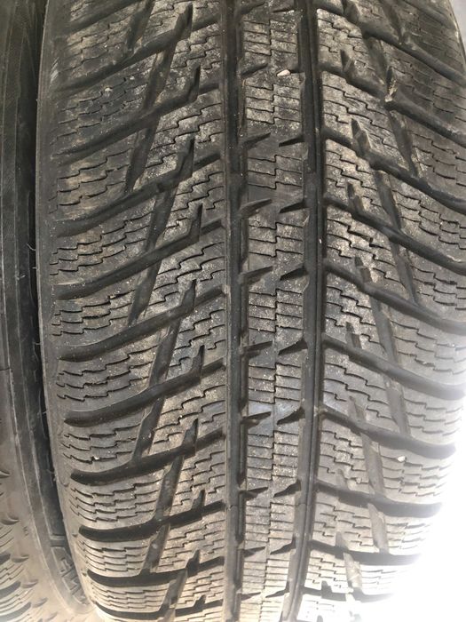 Komplet opon zimowych  235/50R19 Nokian WR SUV 3 po 8mm