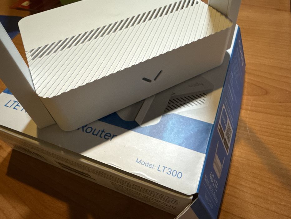 Router Internet Móvel SIM 4G LTE WiFi Cudy LT300 como novo