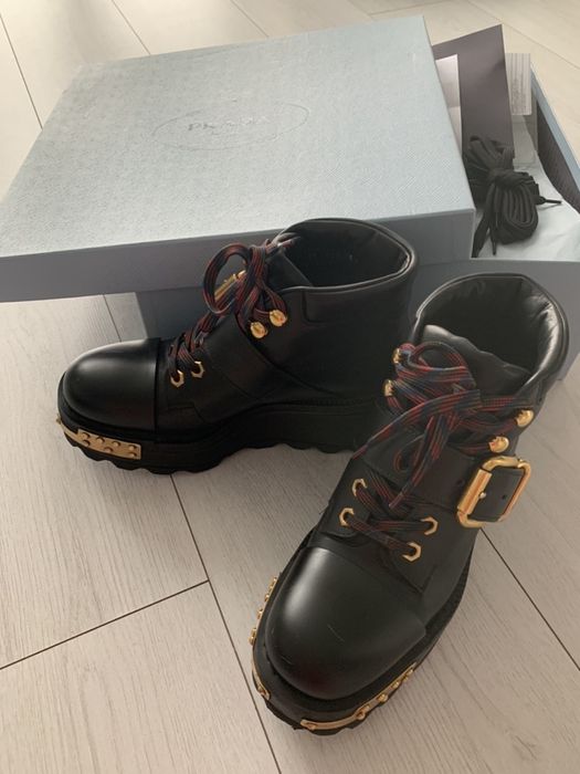 Prada черевики