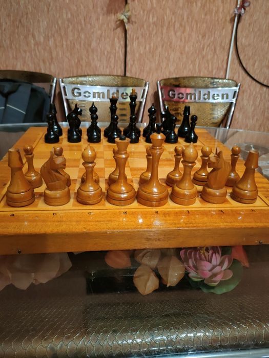 Старый игровой комплект 50 годов 47х47 см.