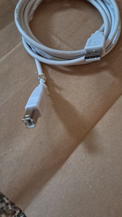 Сетевой шнур. USB шнур.