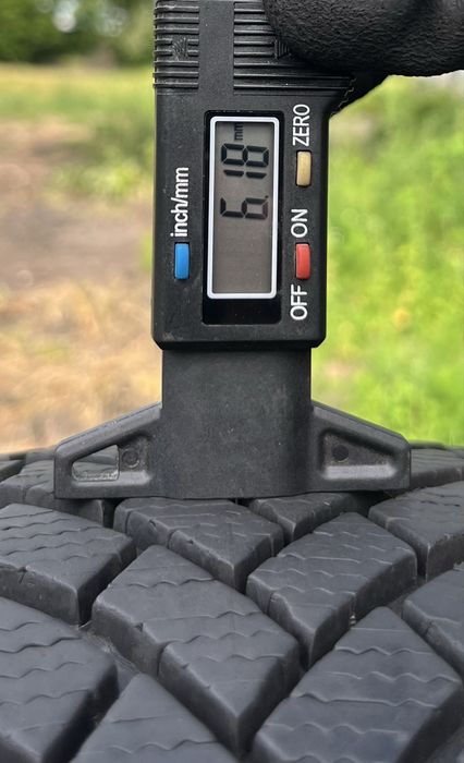 Зимові шини комплект 205/55 r16 Bridgestone