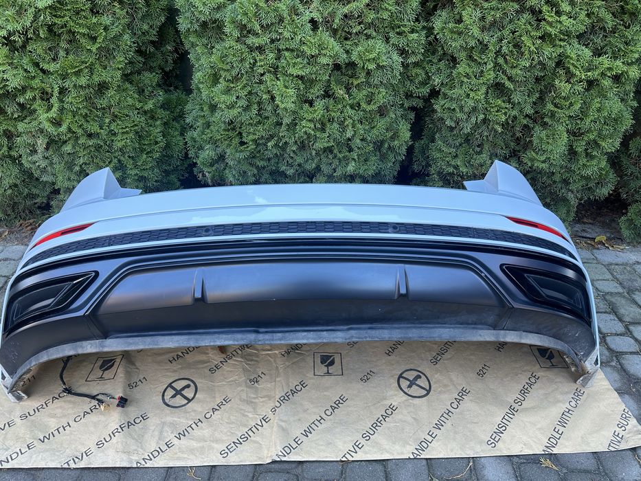 Бампер AUDI Q8 LS9R s-line