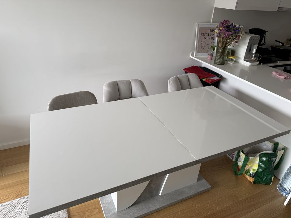 Mesa de jantar extensível
