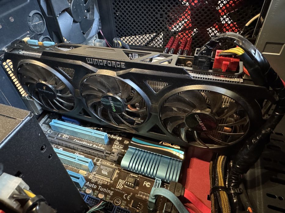 Komputer PC na części (16GB ram/ GTX/ 700w)