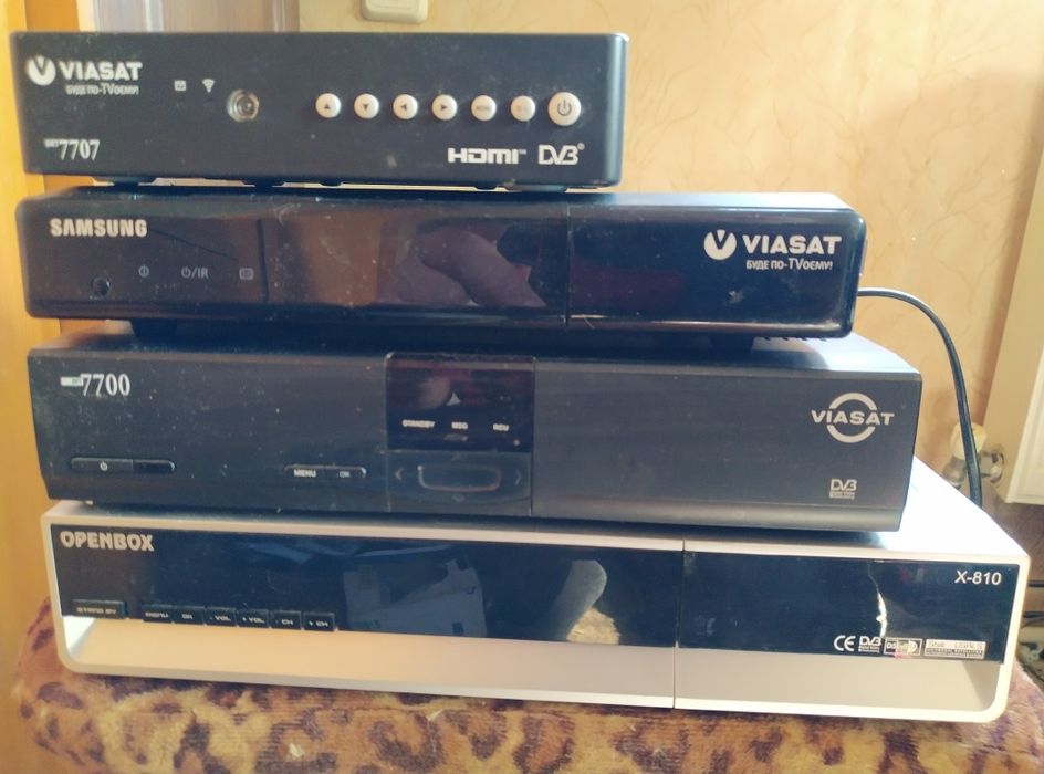 Супутникові ресивери