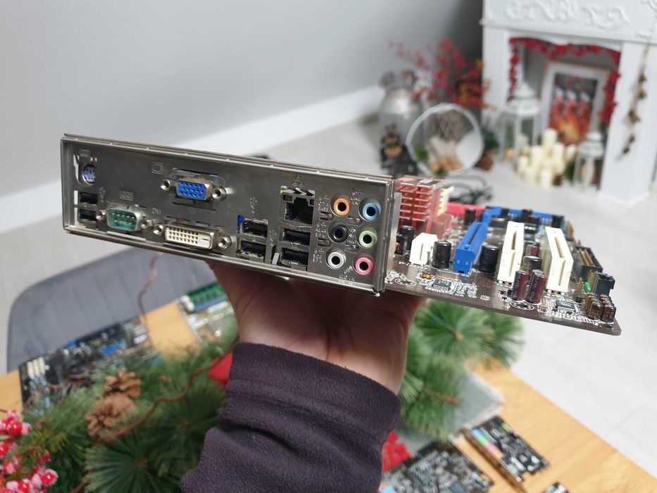 płyta główna Asus M3N78-CM z Procesorem AMD Athlon 64 X2 5200+ 4Gb ram