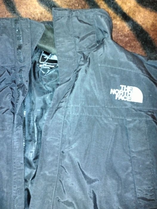 Куртка The North Face — чоловіча/підліткова, стан відмінний розмір М