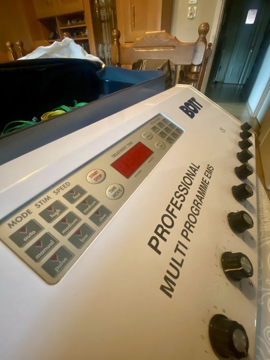Bott elektrostymulacja EMS