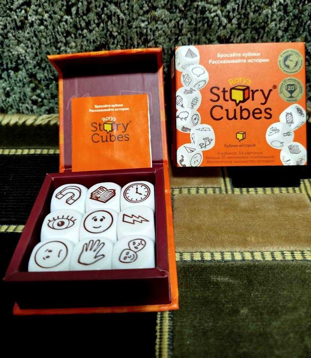 Настольная игра  Кубики историй The Creativity Hub Rory's Story Cube