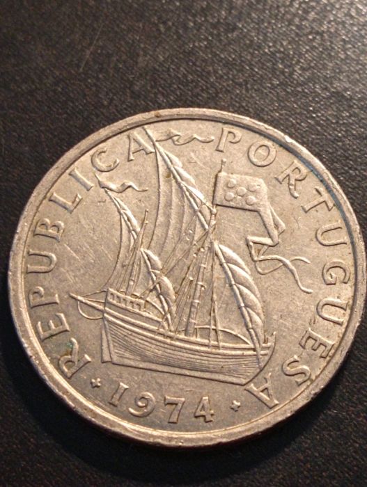 10 escudos - 1974 - Republica Portuguesa- Legenda  invertida - Soberba