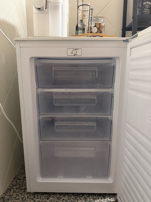 Arca Vertical CANDY Cctus 542 Wh