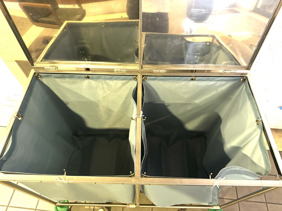 Carrinho roupa suja duplo com tampa em Inox (novo)