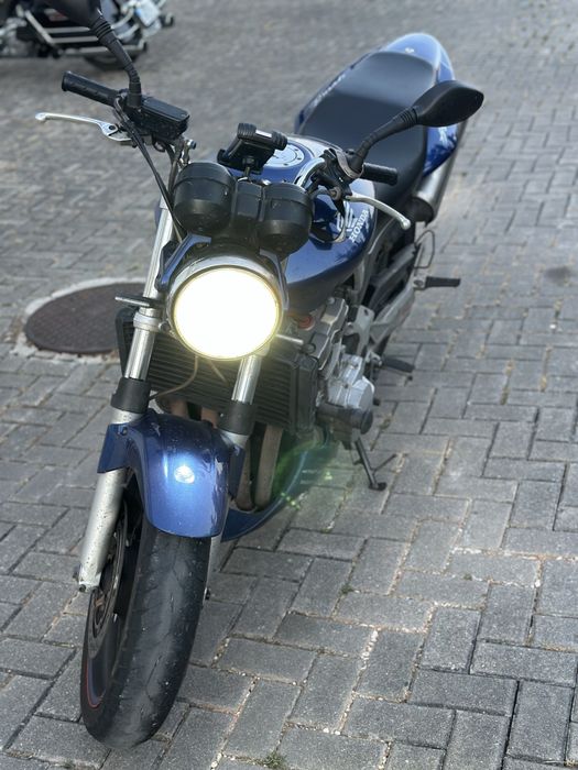 Honda cb hornet 900