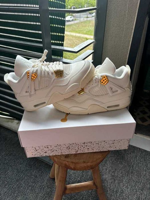 Jordan 4 Retro Metallic Gold r.40