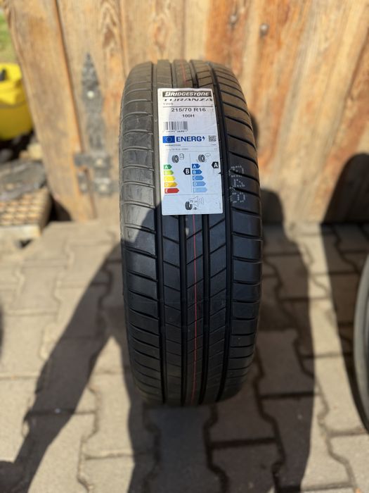 Opona 215/70/16 Bridgestone Turansw T005 pojedynka