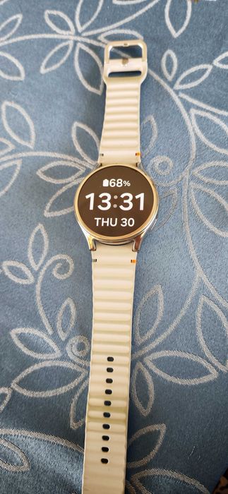 Pack Samsung telemóvel e Smart watch em ótimas condições
