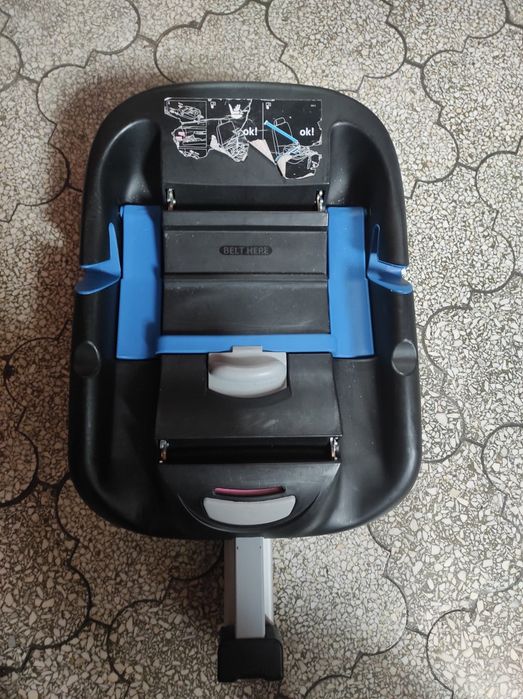 Nosidełko wraz z podstawką ISOFIX