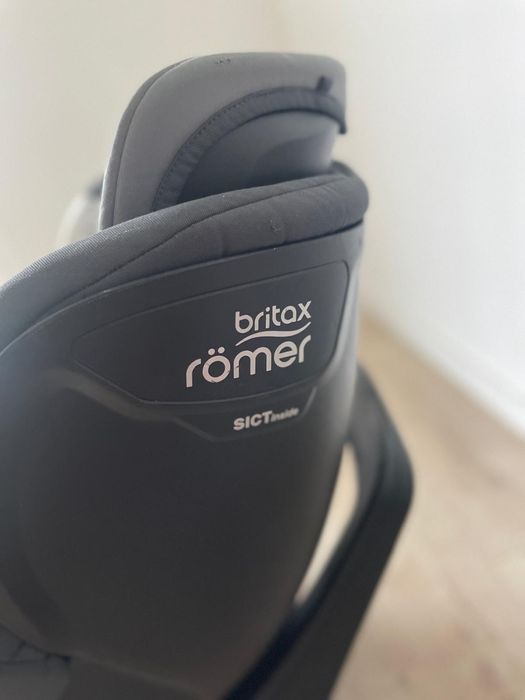 Fotelik Britax Romer Dualfix M i-SIZE
