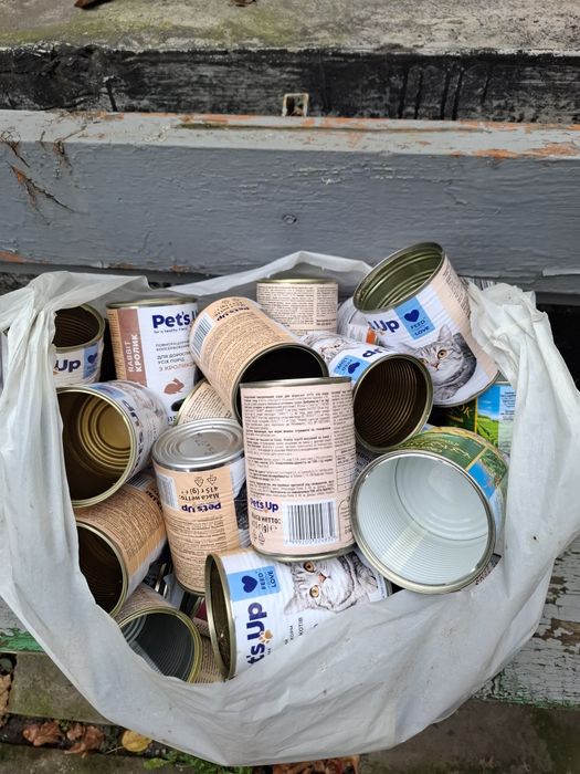 Отдам банки для окопных свечей