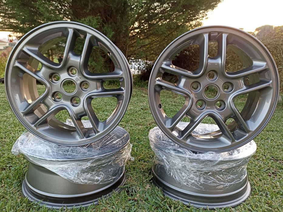 Land Rover jantes  + iRobot Máquina Limpeza Scooba 385