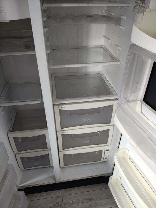 Lodówka części Daewoo FRN-U20GFBI