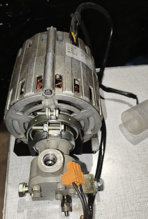 "Електродвигун з італійської стоматологічної установки – універсальний