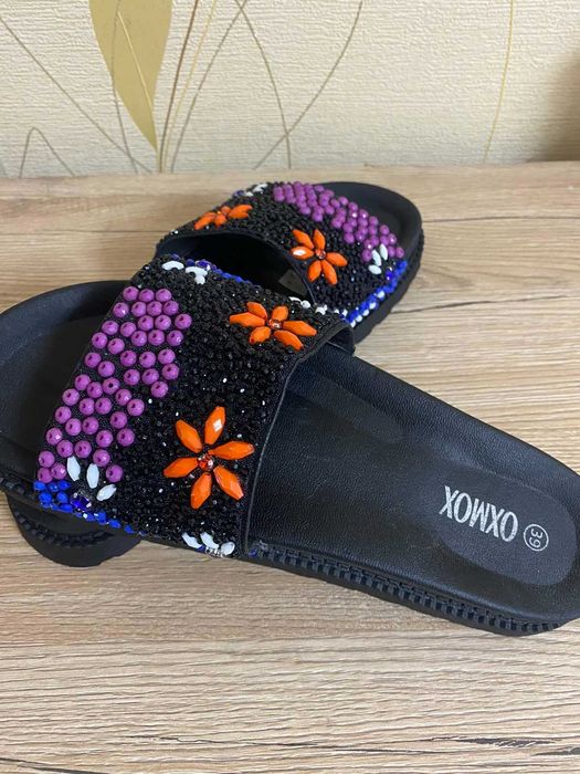 Шлепки босоножки. Новые