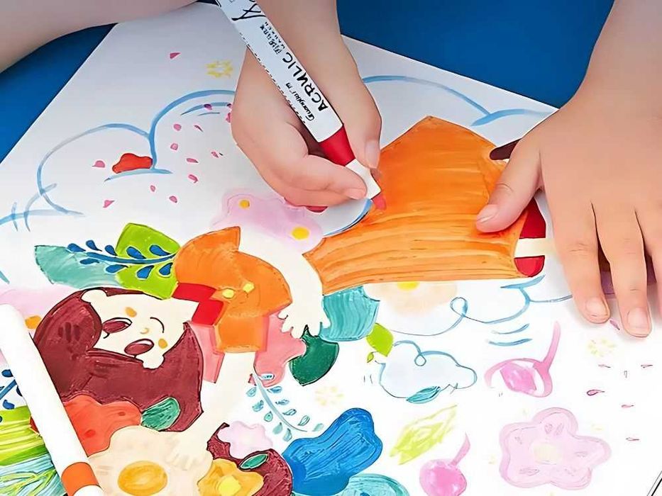 Markery akrylowe 12 szt do dekoracji szkła drewna plastiku etui
