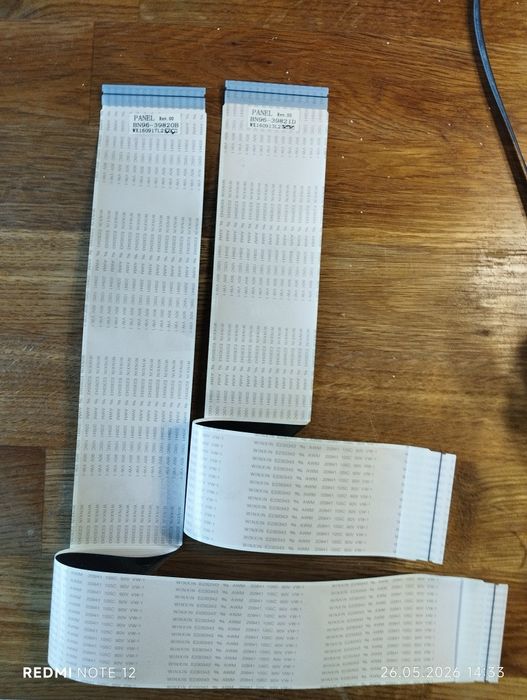 Dwie taśmy BN96-39820B samsung  UE55KU6400S

BN96-39820B

BN96-39820B