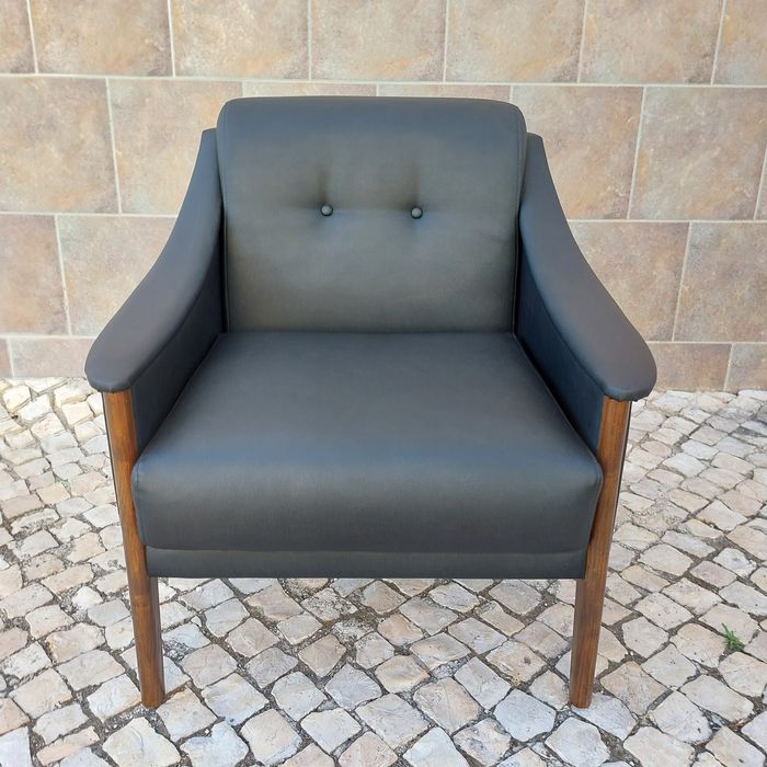 Vintage italian Gio Ponti armchair