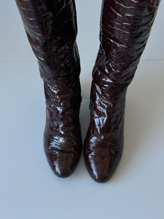 Сапоги жіночі трендового кольору бордо