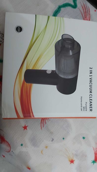 Vendo aspirador de carro,recarregável.