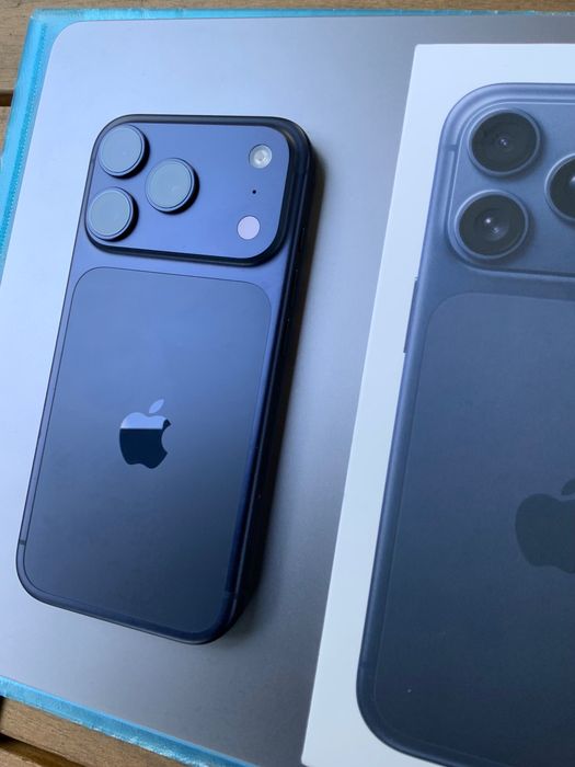 iPhone 17 Pro Azul