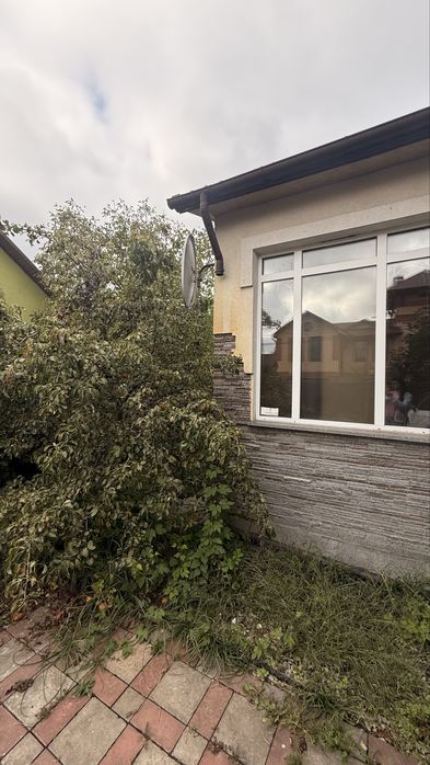 Продаж будинку метро Славутич