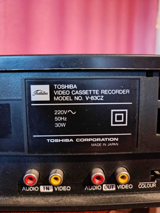 Японський відеомагнітофон Toshiba VHS