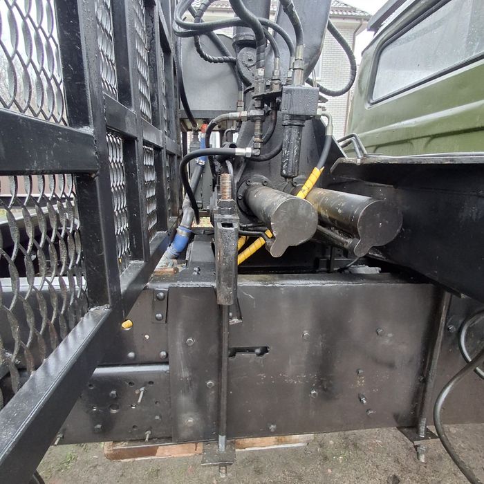 Зіл 131 сортиментовоз